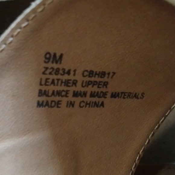 b.o.c. Leather Cross-Strap Sandals - Picture 3 of 3